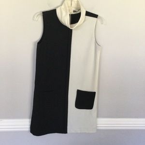 Dina Agam Size Large Women's Black White Sleeveless Shift Dress